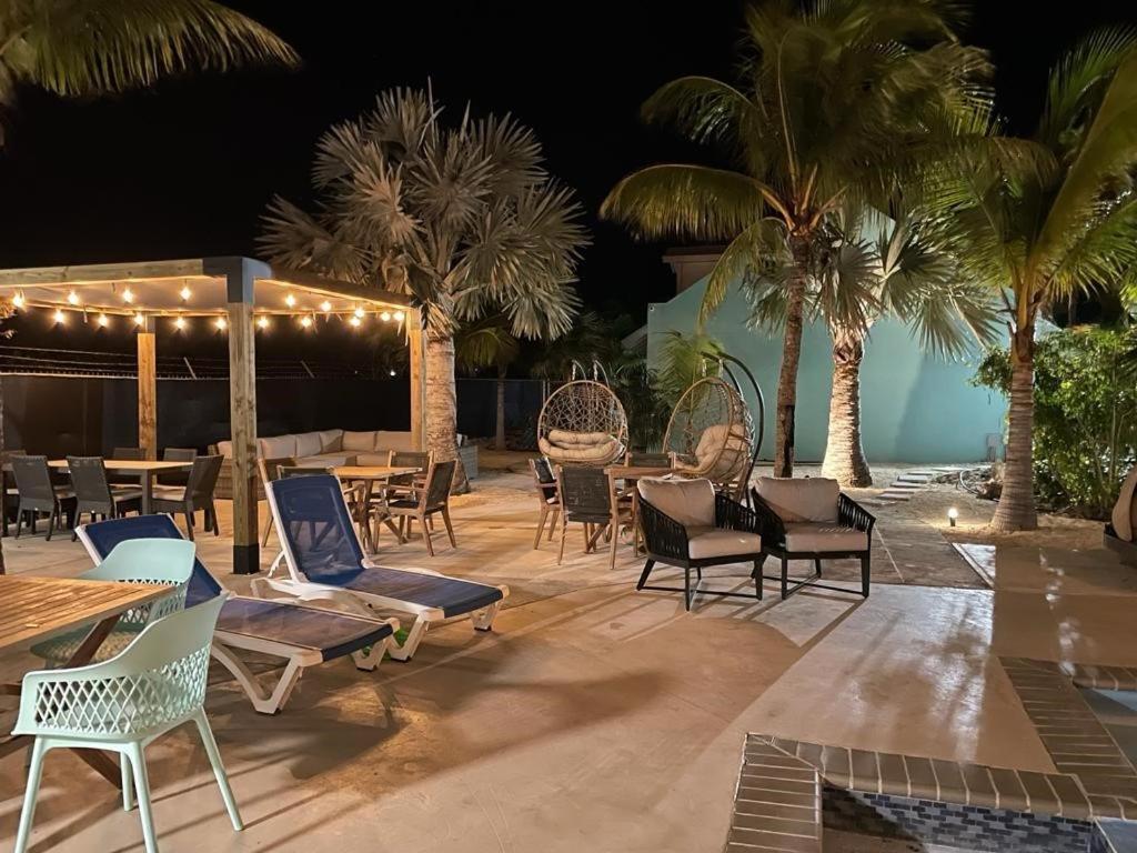 Island Club Turks & Grace Bay Place Eksteriør bilde