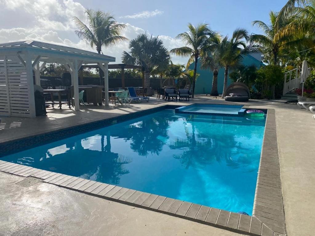 Island Club Turks & Grace Bay Place Eksteriør bilde